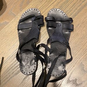 Free people wrap up sandel flats